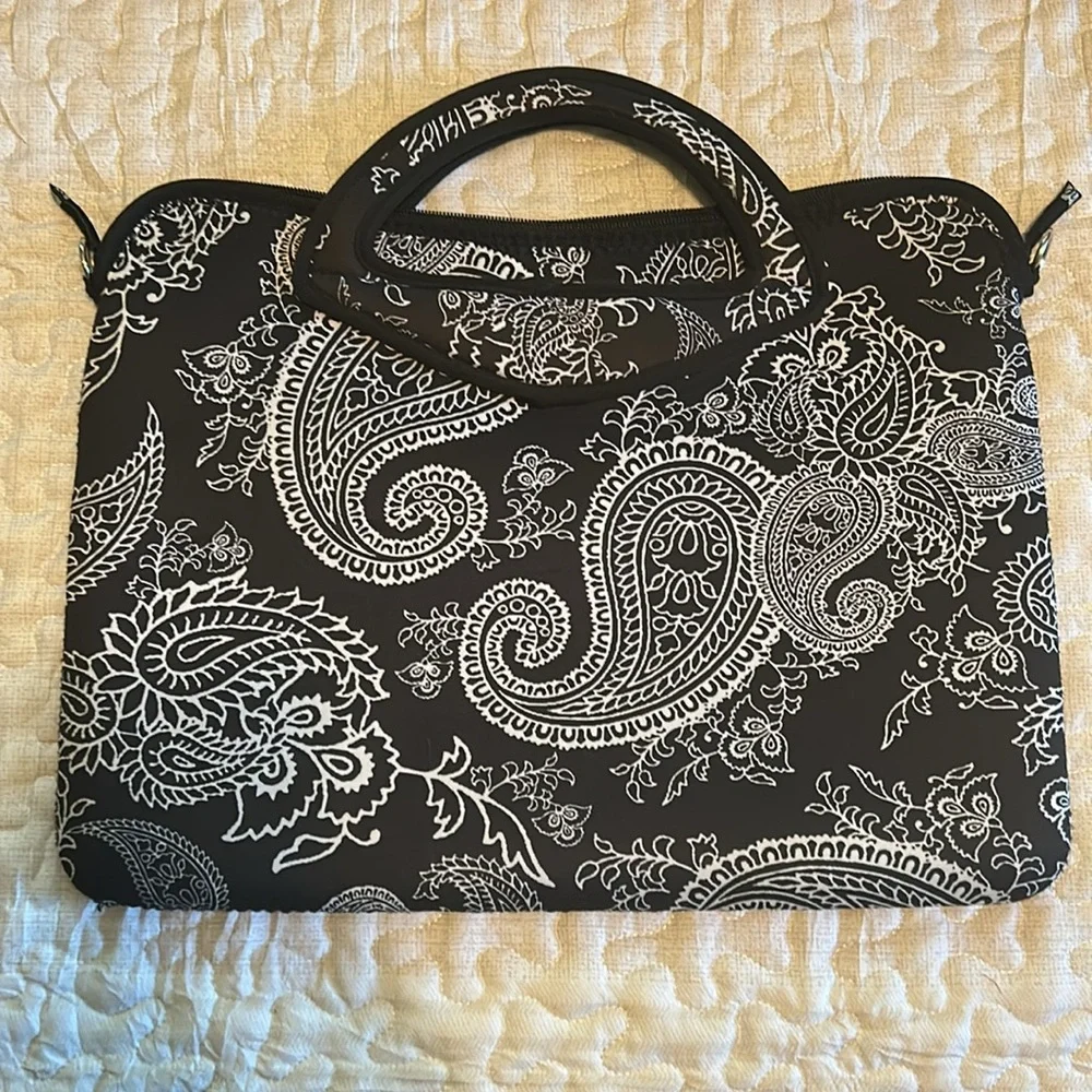 ie brand Neoprene Laptop Messenger bag